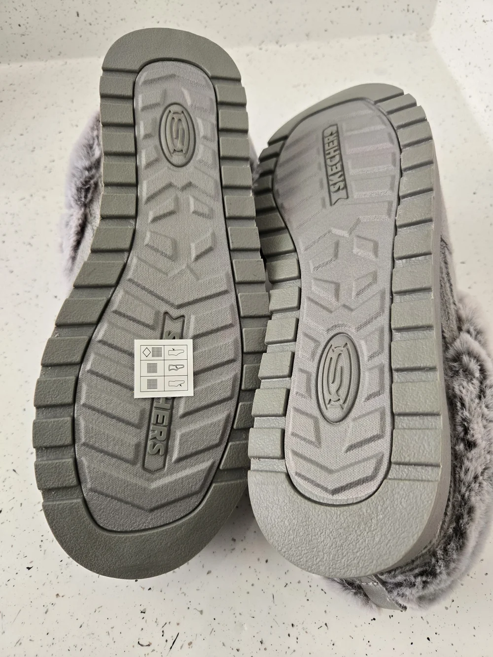 Skechers BOBS Memory Foam Faux Fur Grey - Picture 6 of 6